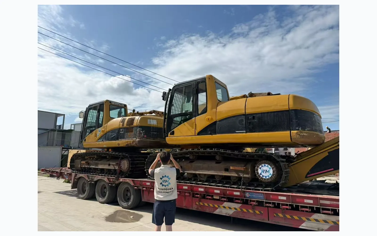 Construction machinery loading and export preparation